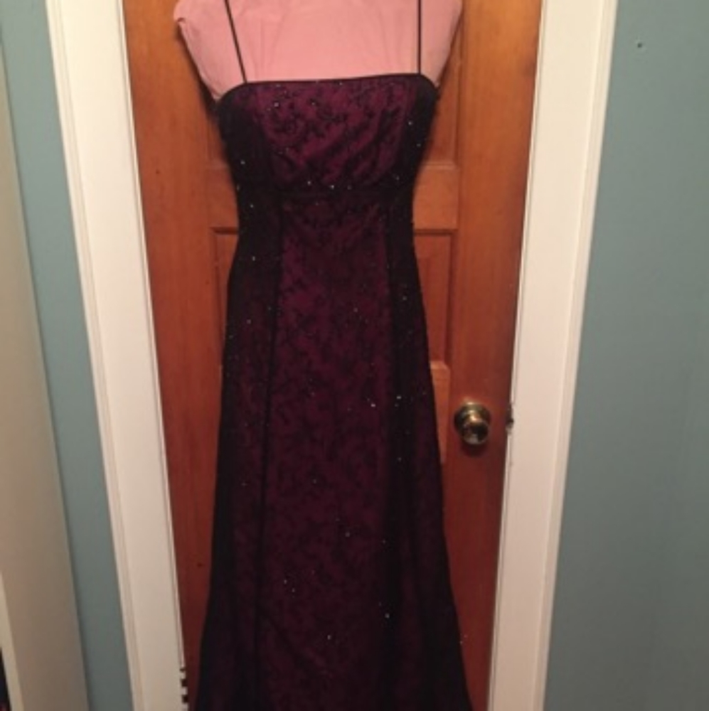 Prom evening size 6 gown